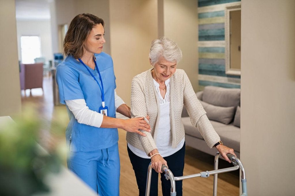 Top Benefits of Hiring Certified Nursing Assistants (CNAs) for Senior Home Care